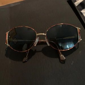 YVES SAINT LAURENT SHADES